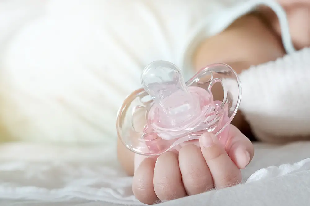 Best Pacifier For Breastfed Baby